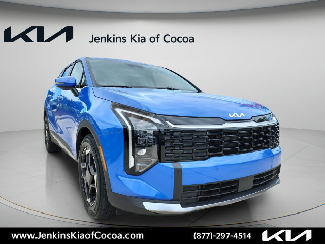 Certified 2026 Kia Sportage EX FWD image 2
