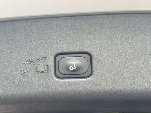 New 2026 Lincoln Nautilus Reserve AWD/4WD image 13