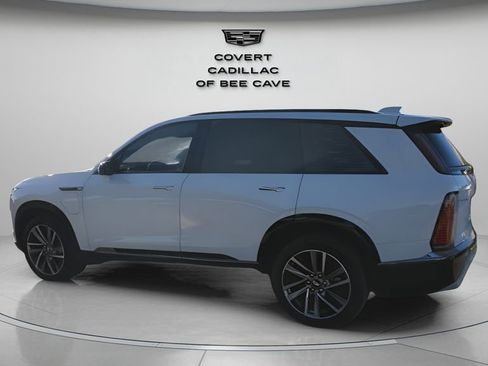 New 2026 Cadillac Vistiq Sport w/ LPO, Floor Liner Package image 6