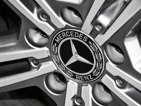 Used 2021 Mercedes-Benz GLC 300 4MATIC image 77