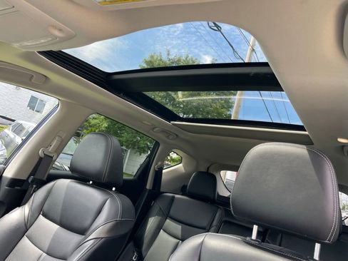 Certified 2024 Nissan Murano SL AWD/4WD image 7