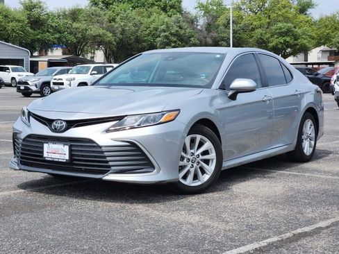 Used 2023 Toyota Camry LE image 1