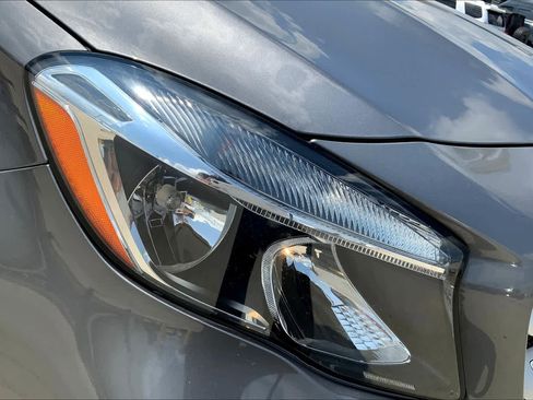 Used 2019 Mercedes-Benz GLA 250 image 23