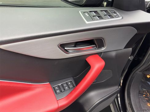 Used 2020 Jaguar F-PACE Checkered Flag image 33