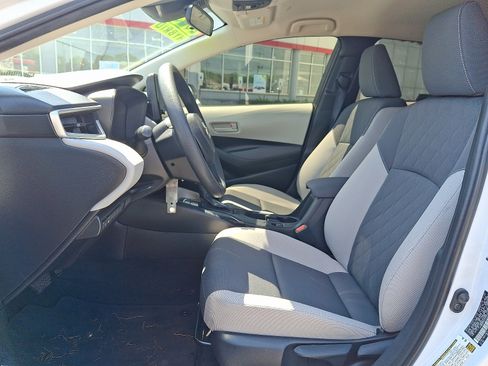 Used 2023 Toyota Corolla LE w/ Carpet Mat Package (TMS) AWD/4WD image 14