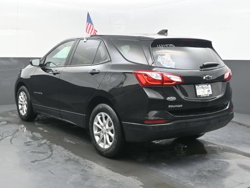 Used 2021 Chevrolet Equinox LS w/ LS Convenience Package FWD image 8