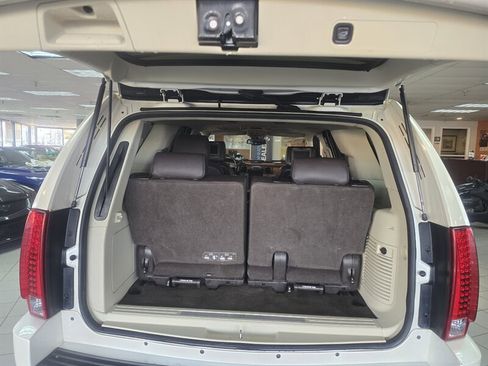 Used 2012 Cadillac Escalade Platinum image 33