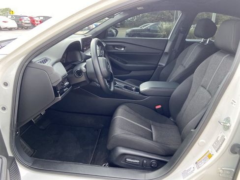 Used 2024 Honda Accord Sport image 38
