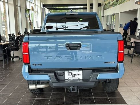 New 2026 Toyota Tacoma TRD Off-Road w/ TRD Off Road Upgrade Package AWD/4WD image 31