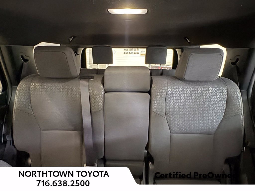 Used 2025 Toyota 4Runner SR5 AWD/4WD image 25