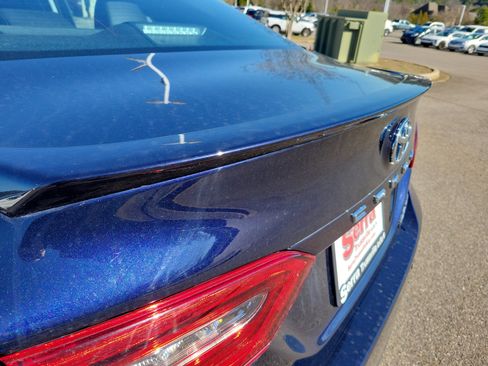 Used 2022 Toyota Camry XSE image 30