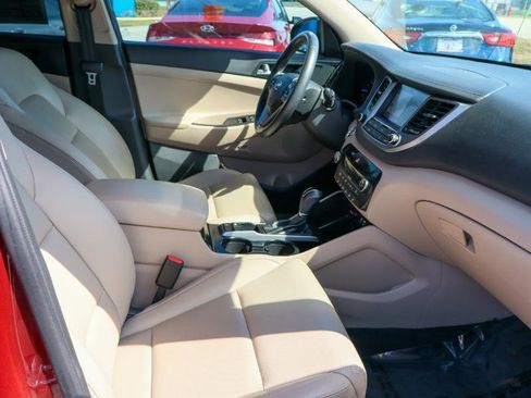 Used 2018 Hyundai Tucson Limited image 11