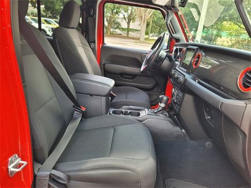 Used 2022 Jeep Wrangler Unlimited Sahara image 22