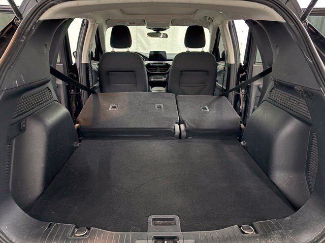 Used 2021 Ford Escape SE w/ Cold Weather Package FWD image 12