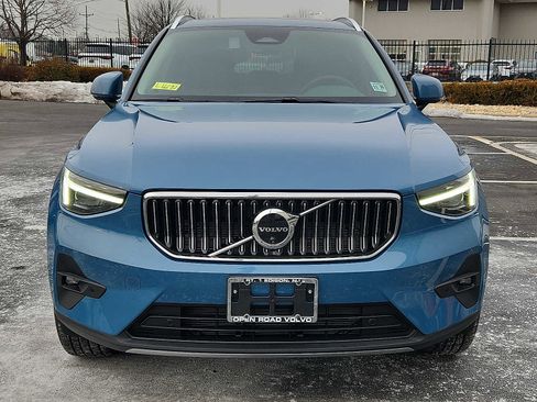 Used 2025 Volvo XC40 B5 Ultra w/ Protection Package Premier image 2