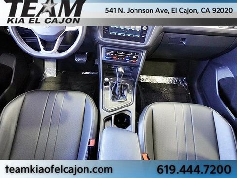 Used 2023 Volkswagen Tiguan SE image 21