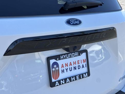 Used 2024 Ford Explorer ST-Line w/ Class IV Trailer Tow Package image 37