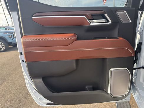 New 2026 GMC Sierra 1500 Denali Ultimate w/ LPO, Black Badging Package image 14