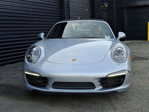 Certified 2015 Porsche 911 Targa 4S image 10