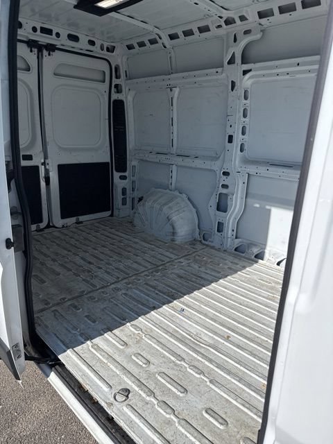 Used 2025 RAM ProMaster 2500 w/ Convenience Group FWD image 25