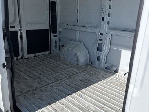 Used 2025 RAM ProMaster 2500 w/ Convenience Group FWD image 25