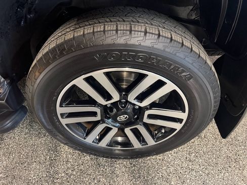 Used 2019 Toyota 4Runner Limited image 17