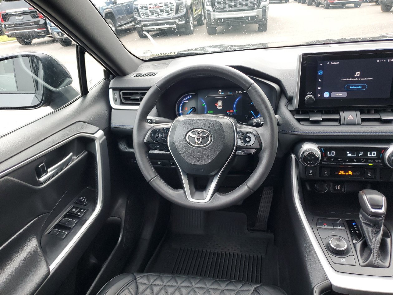 Used 2023 Toyota RAV4 SE w/ Convenience Package AWD/4WD image 13