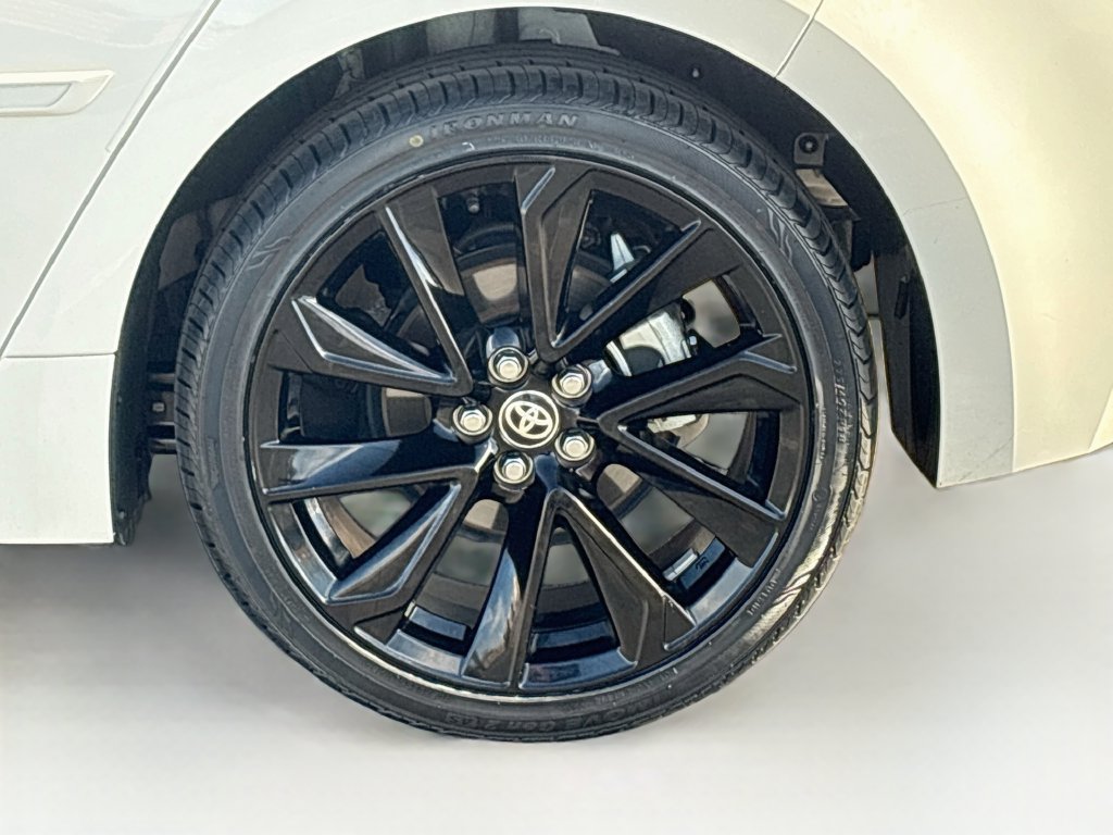 Used 2022 Toyota Corolla SE w/ Carpet Mat Package (TMS) FWD image 30