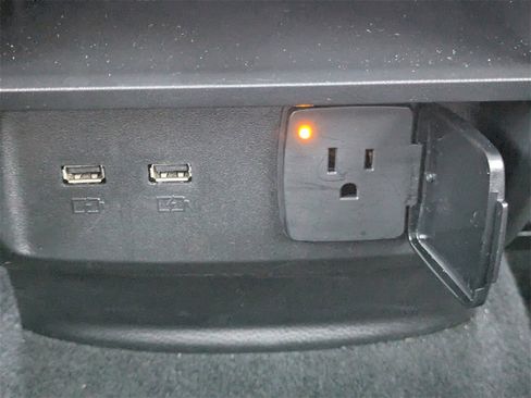 Used 2023 Ford Ranger XLT w/ Equipment Group 301A Mid image 17