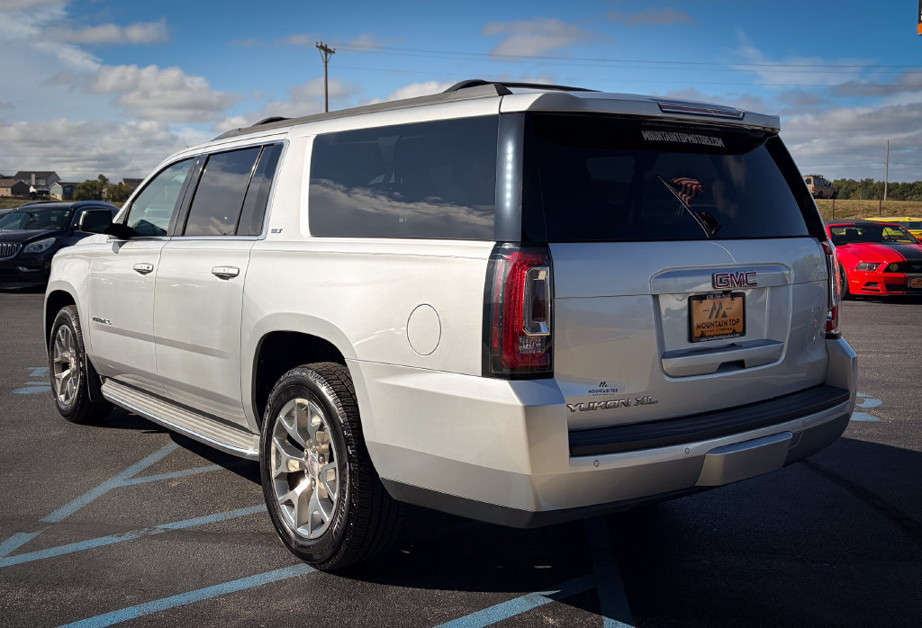 Used 2015 GMC Yukon XL SLT w/ HD Trailering Package AWD/4WD image 23