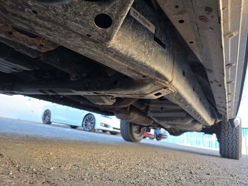 Used 2013 Toyota Tundra 4x4 Double Cab w/ Upgrade Pkg image 8