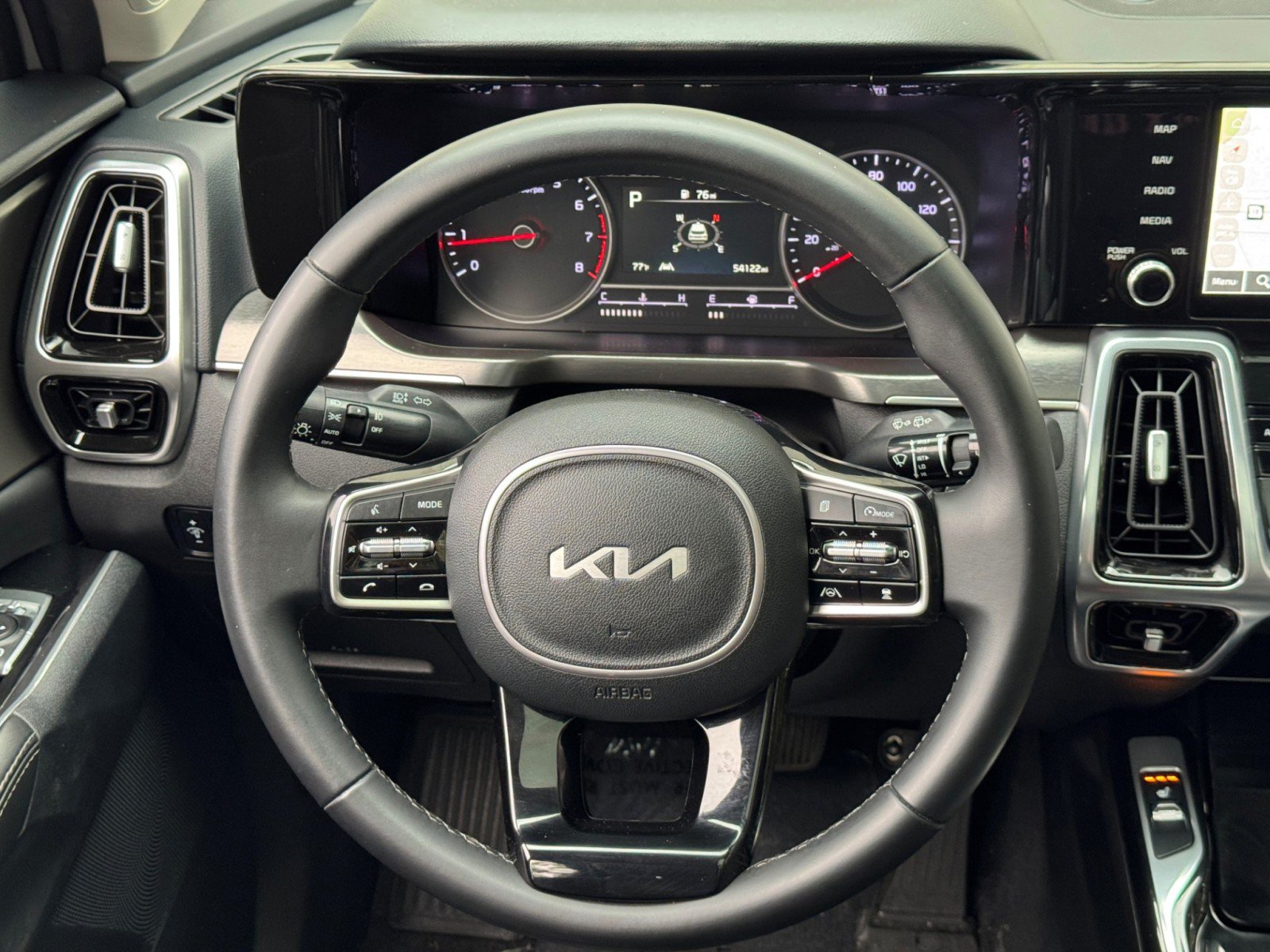 Used 2022 Kia Sorento SX FWD image 19