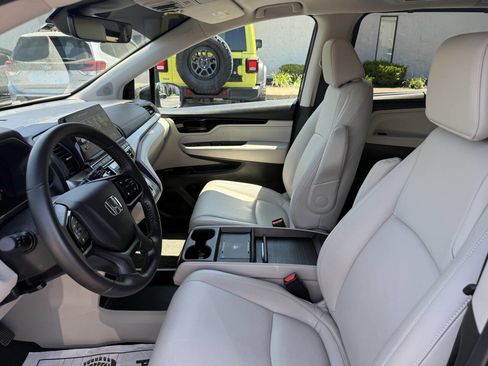 Used 2025 Honda Odyssey EX-L image 18