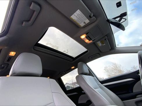 Used 2015 Toyota Highlander XLE image 13