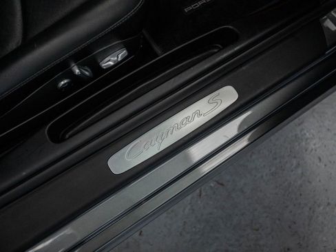 Used 2010 Porsche Cayman S image 29