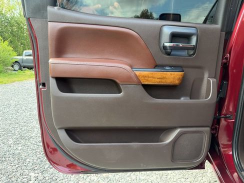 Used 2016 Chevrolet Silverado 3500 High Country w/ Duramax Plus Package image 18