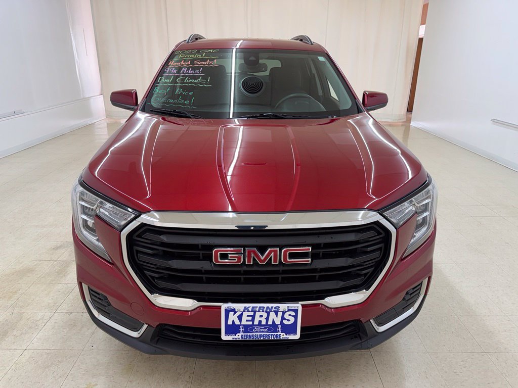 Used 2022 GMC Terrain SLE w/ Driver Convenience Package FWD image 8