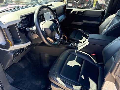 Used 2022 Ford Bronco Badlands image 9