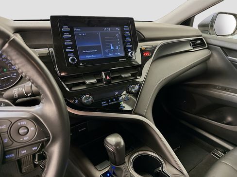 Used 2024 Toyota Camry SE FWD image 26
