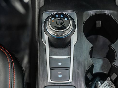Certified 2025 Ford Escape ST-Line AWD/4WD image 30