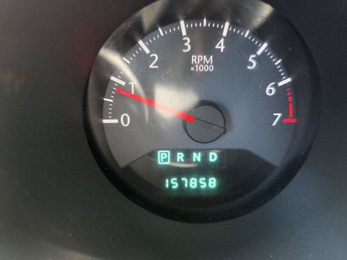 Used 2010 Chrysler Sebring Touring FWD image 20