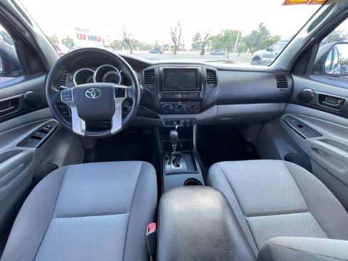 Used 2012 Toyota Tacoma PreRunner image 18