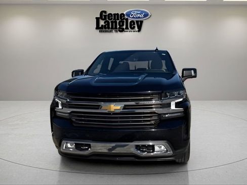 Used 2021 Chevrolet Silverado 1500 High Country w/ Technology Package AWD/4WD image 8