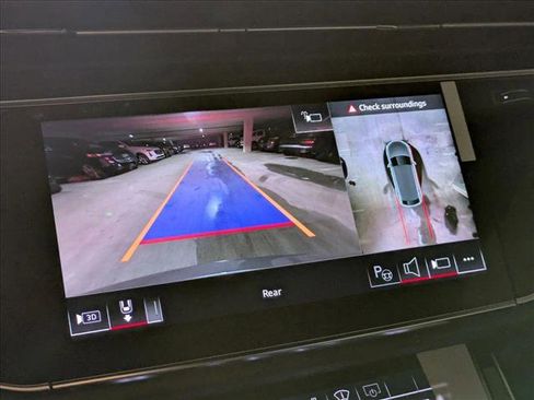 New 2026 Audi SQ8 Prestige image 15