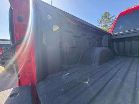 Used 2024 GMC Sierra 1500 SLE w/ Preferred Package AWD/4WD image 13