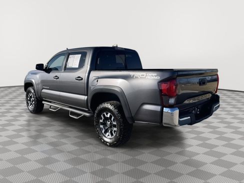Used 2018 Toyota Tacoma TRD Off-Road image 5