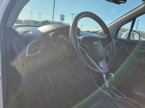 Used 2018 Chevrolet Trax Premier image 18