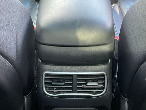 Used 2023 Hyundai Santa Fe SEL w/ Premium Package image 23