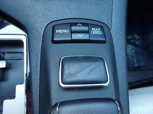 Used 2013 Lexus ES 300h w/ Luxury Pkg image 20