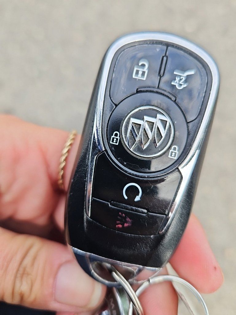 Used 2019 Buick Enclave Essence FWD image 35